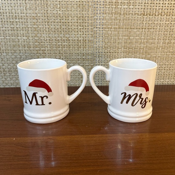 🎄Set of 2 Mr. & Mrs. Stoneware Santa Hat Christmas Mugs 16oz Coffee Cups - Picture 4 of 11